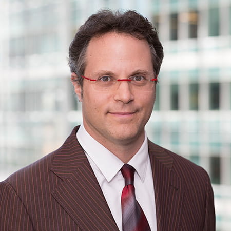 Raphael Sperry headshot