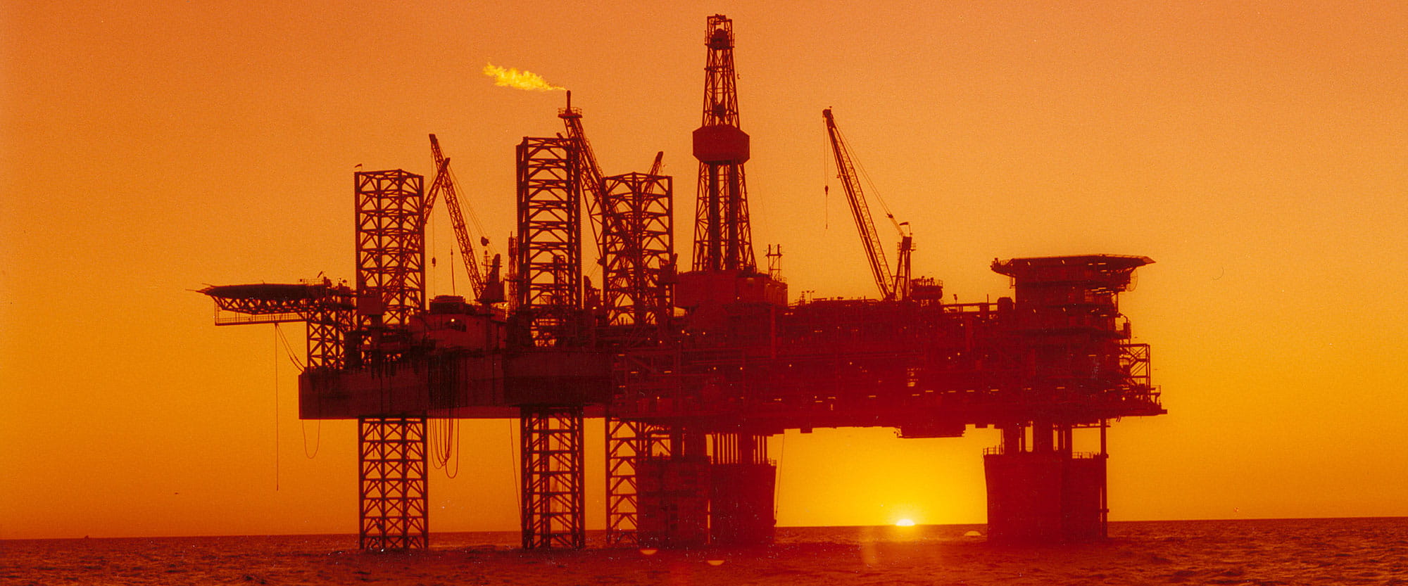Offshore oil drilling platform