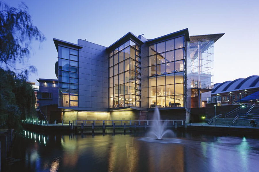 This award-winning 2400-seat concert hall was commissioned to provide a permanent home for the Hallé and BBC Philharmonic orchestras.