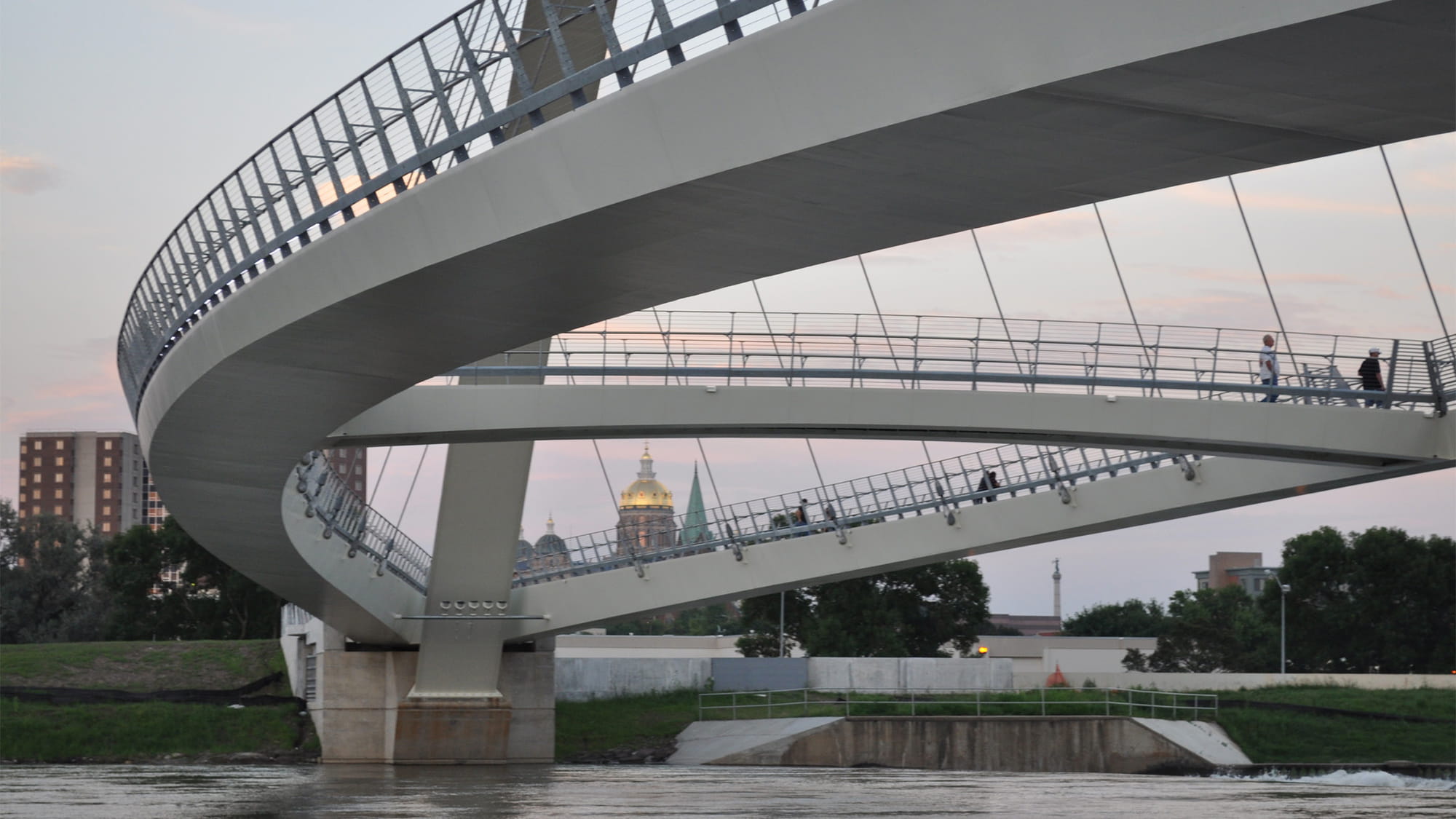 Center Street Bridge, daylight