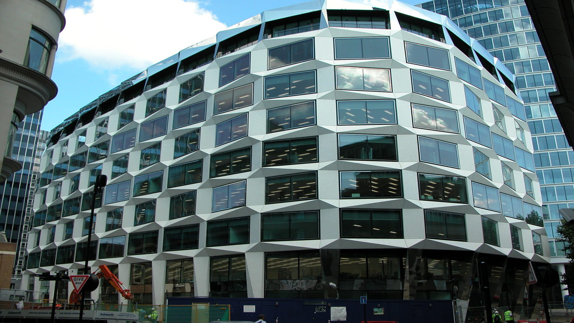One Coleman Street is a 180,000ft2, ten-storey office development in a prime location along London Wall in the City of London.