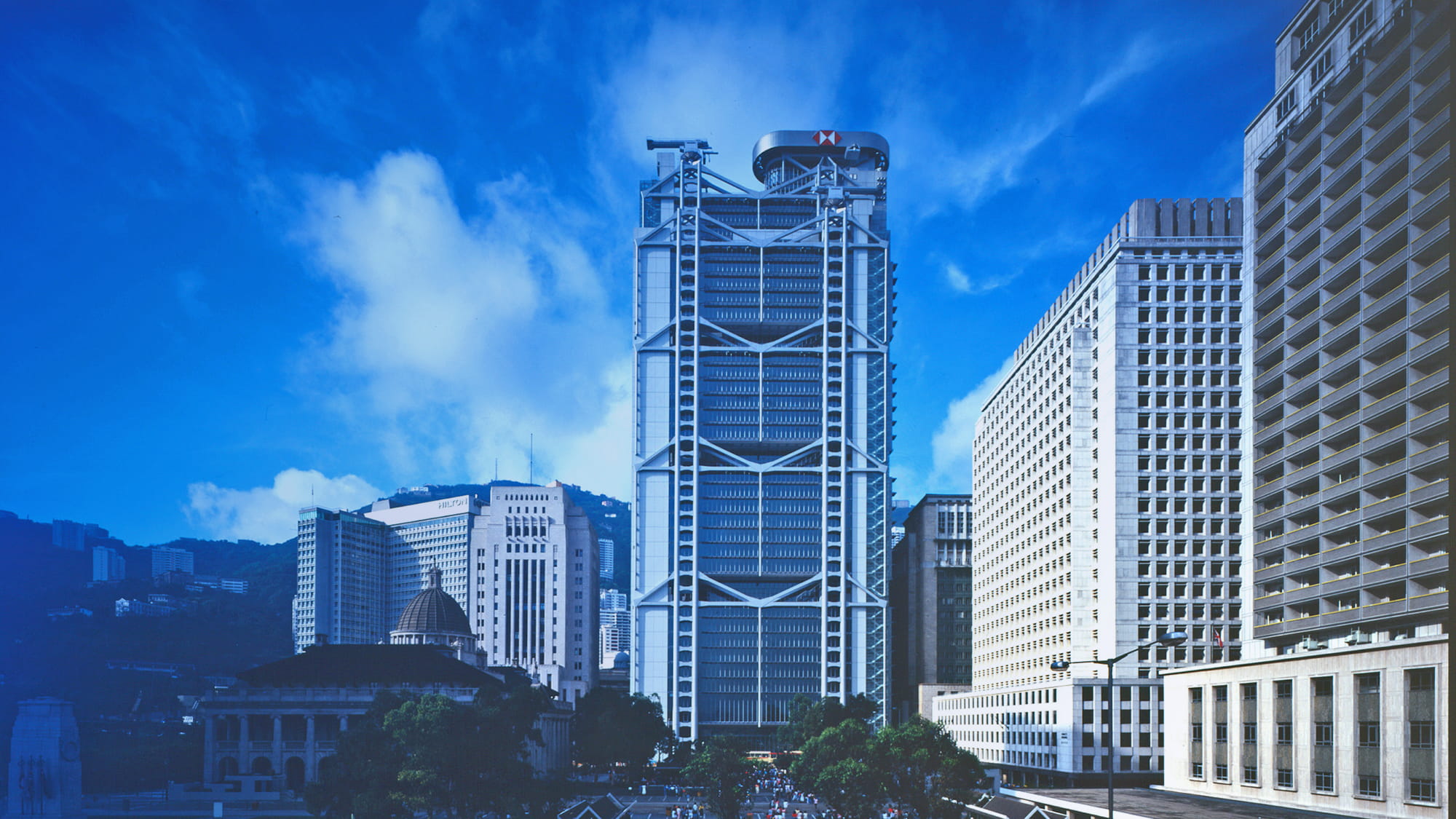 Exterior biew of HSBC Main Building (c) Ian Lambot
