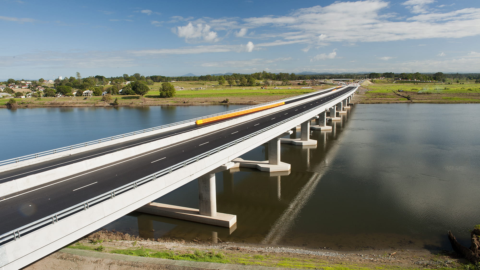 Macleay Rover and Floodplain Bridge