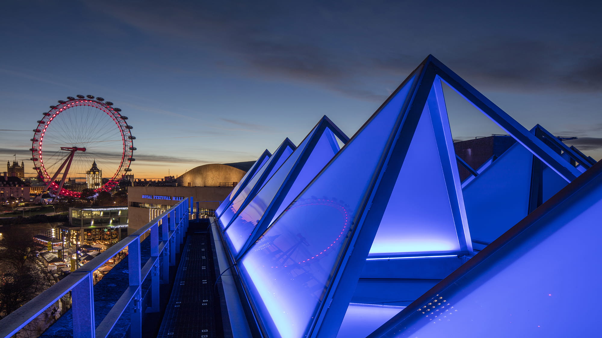 One key element of the refurbishment at the Hayward Gallery has been to restore the 66 glass pyramid rooflights in order to let controlled natural lighting into the upper galleries for the first time. 