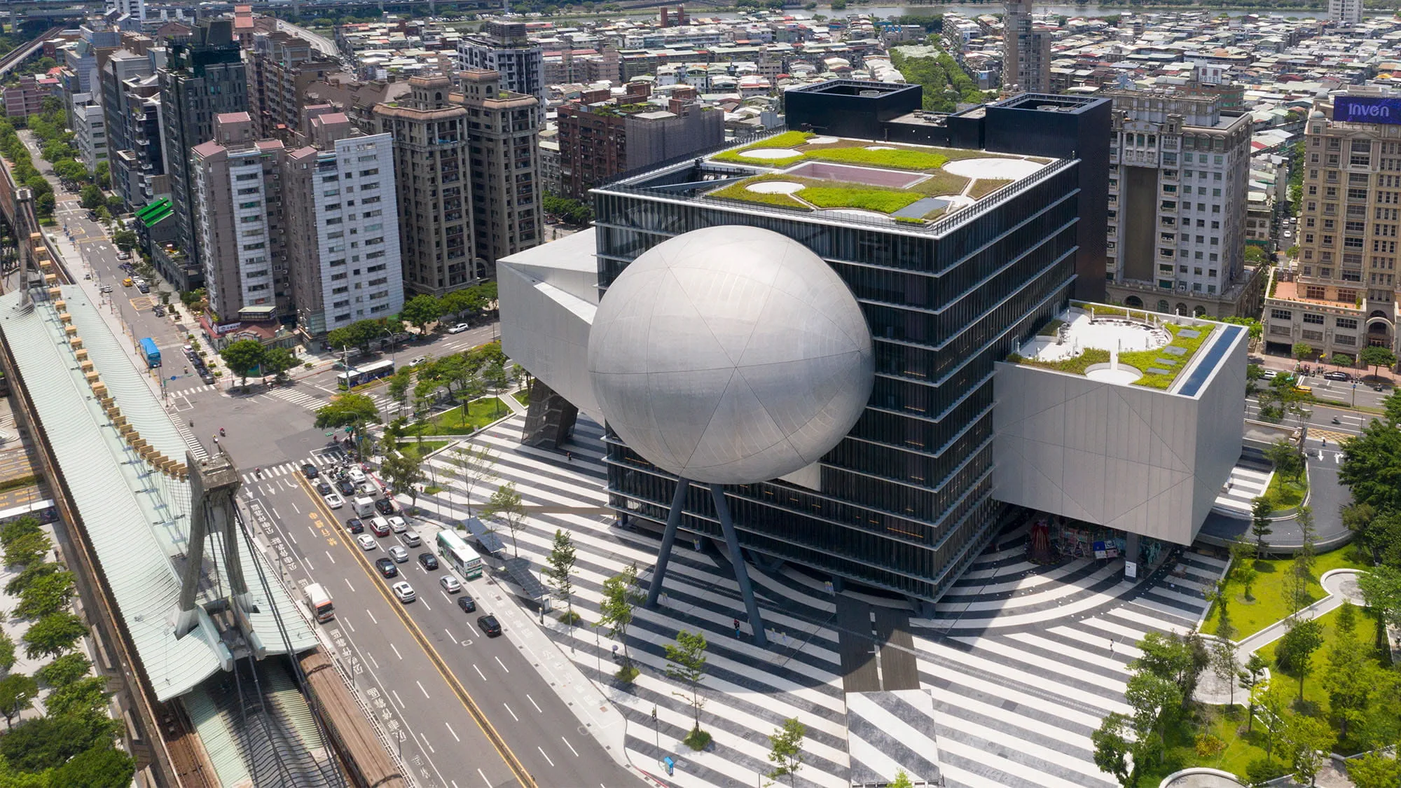 Taipei Performing Arts Centre (c) Chris Stowers/ Courtesy OMA