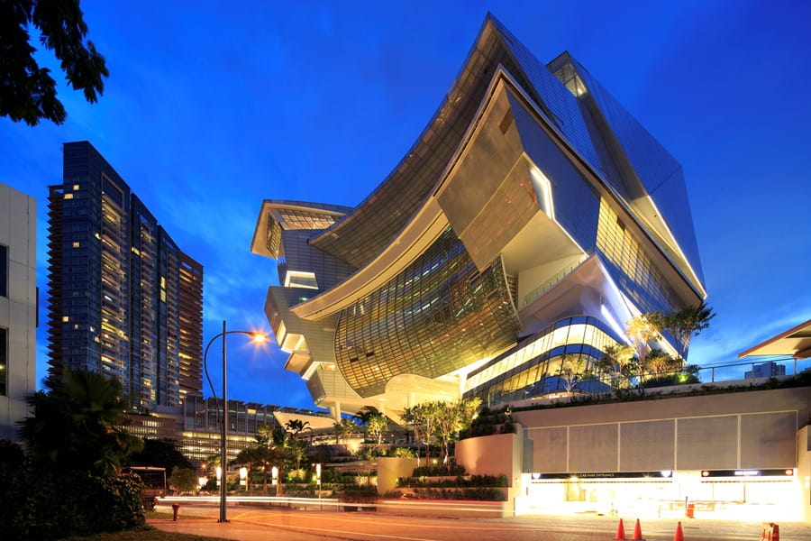 Parametric modeling tools allowed the panels to be rationalised and modulated for accuracy of fabrication.