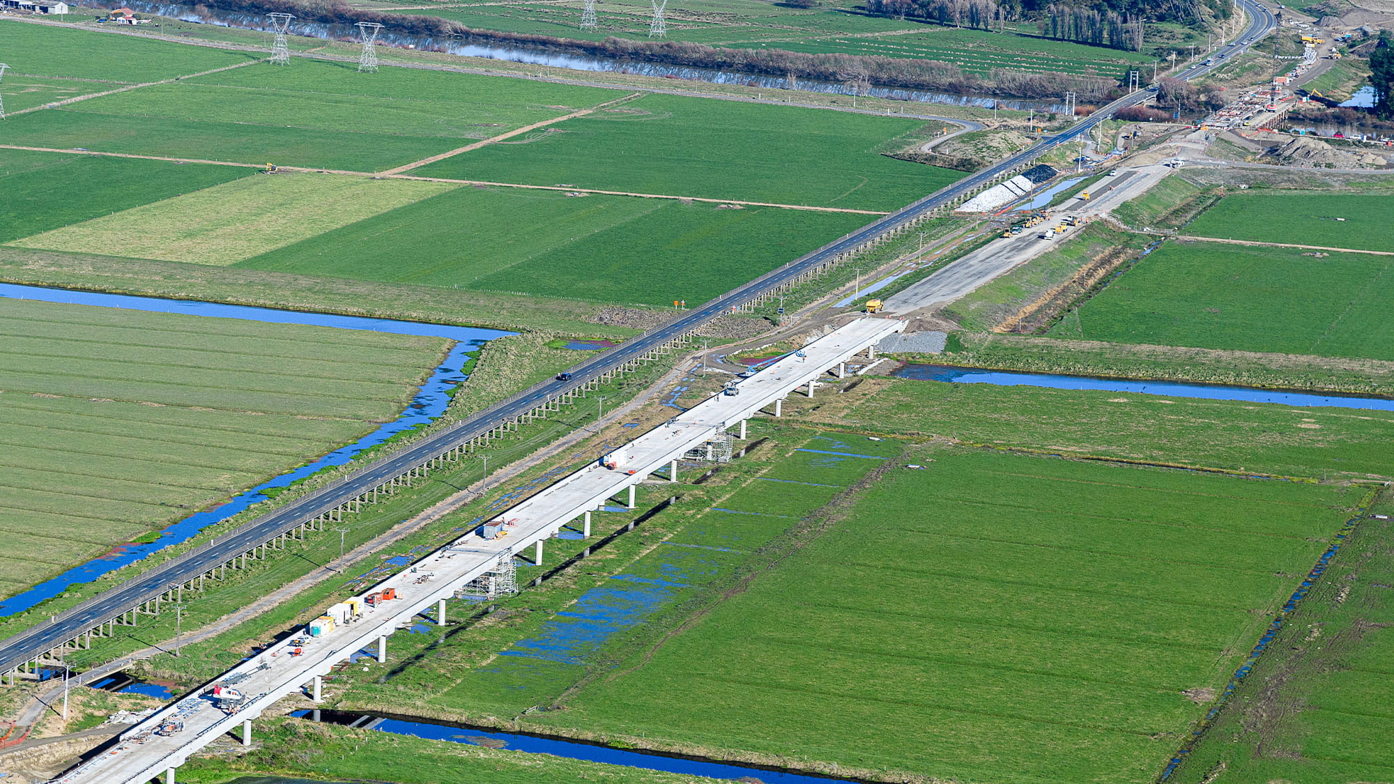 Whirokino and Manuwatu River Bridges © Fletchers (Brian Perry Civil)