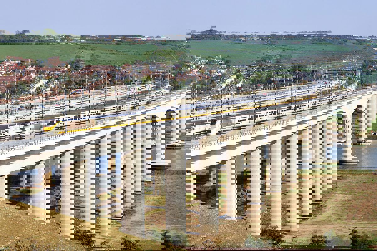 High Speed 1 train crossing the Medway in Kent