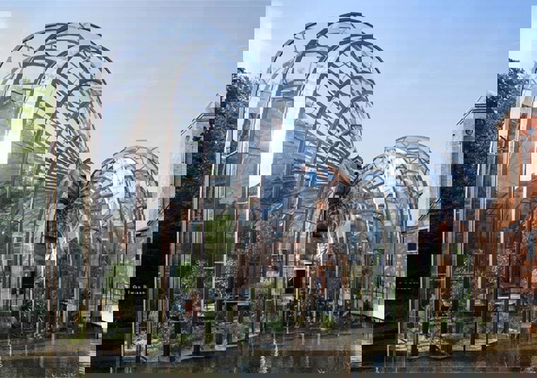 Bombay Saphire distillery